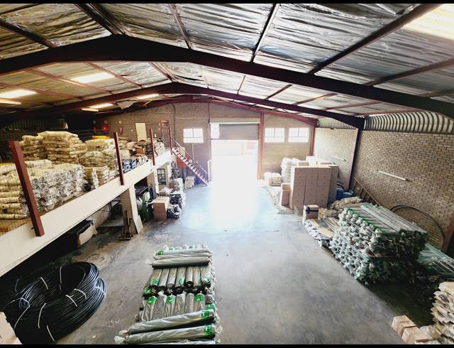 872M² WAREHOUSE FOR SALE IN KYA SANDS